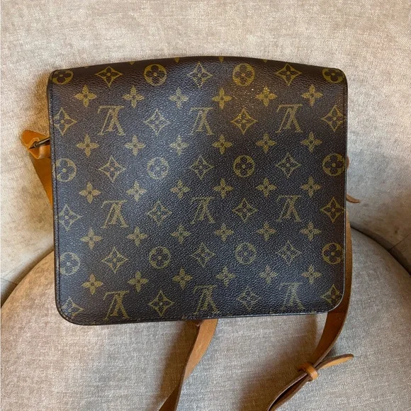 Authentic Louis Vuitton cartouchiere GM monogram crossbody - Picture 2 of 12